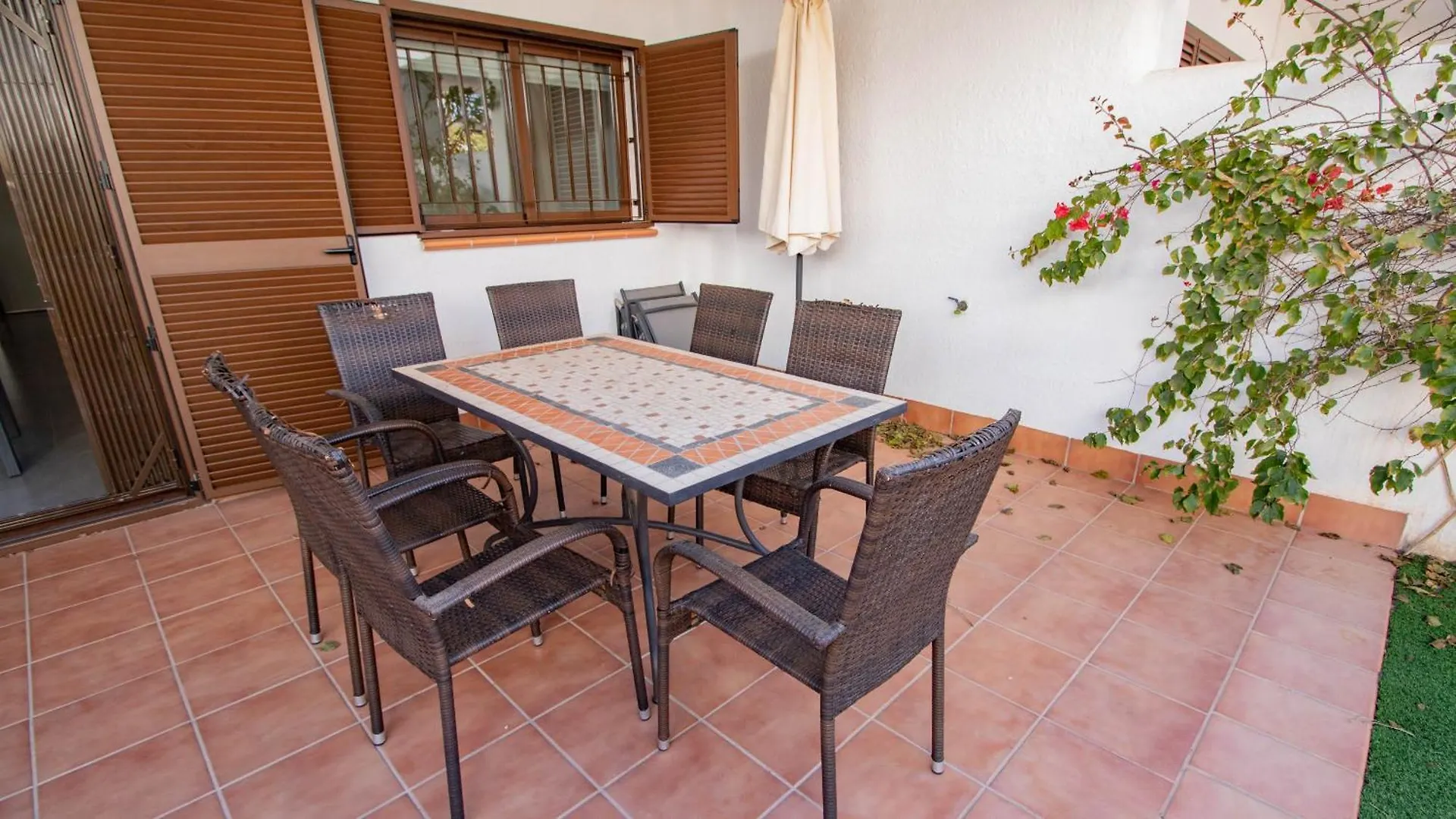 Los Hermanos San Juan De Los Terreros 0*,